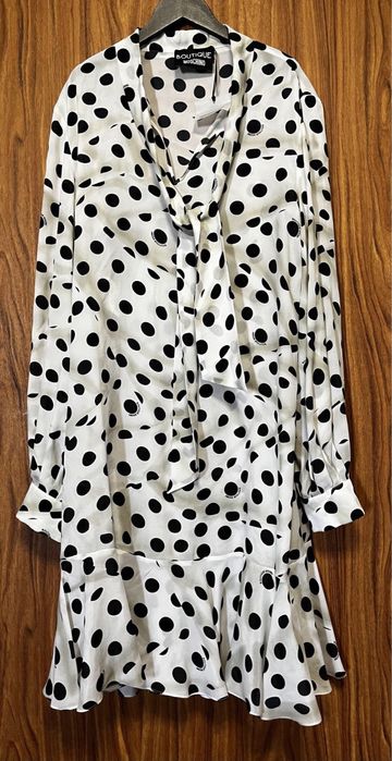 Nowa sukienka Moschino