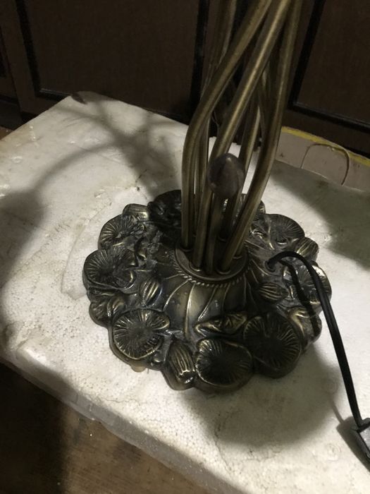 Лампа -тюльпан.Настольная. Старинная.