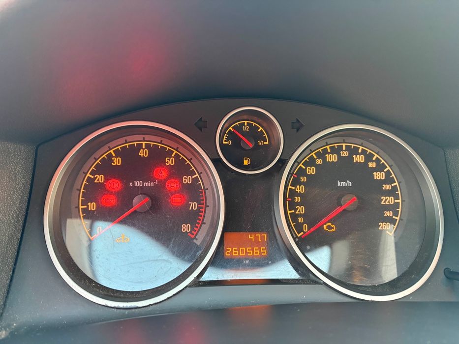 Opel Astra H 1.6 105km COSMO