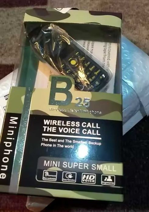 Мини телефон мобильний чорний