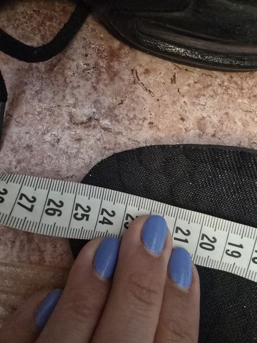 Buty młodzieżowe NIKE 40