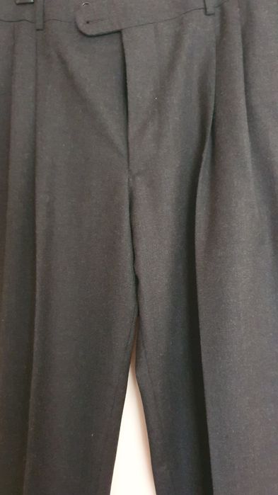 Calças cinza escuro