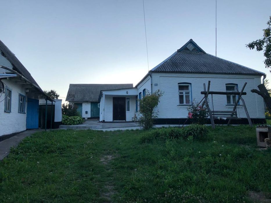 Продам цегляний будинок 1973року забудови, загальною площею 75,2 кВ.м.