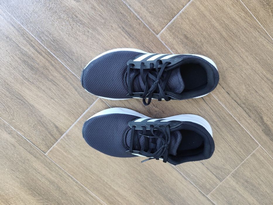 Vendo tenis Adidas novos! 43 e ⅓