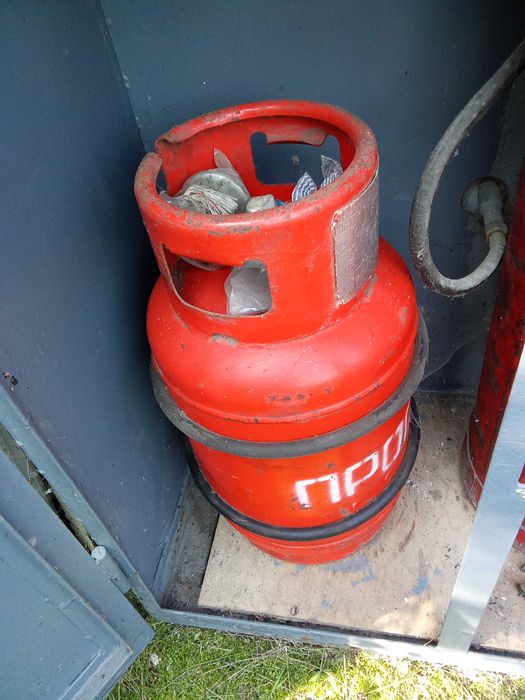 продам  ГАЗБАЛОН 24л