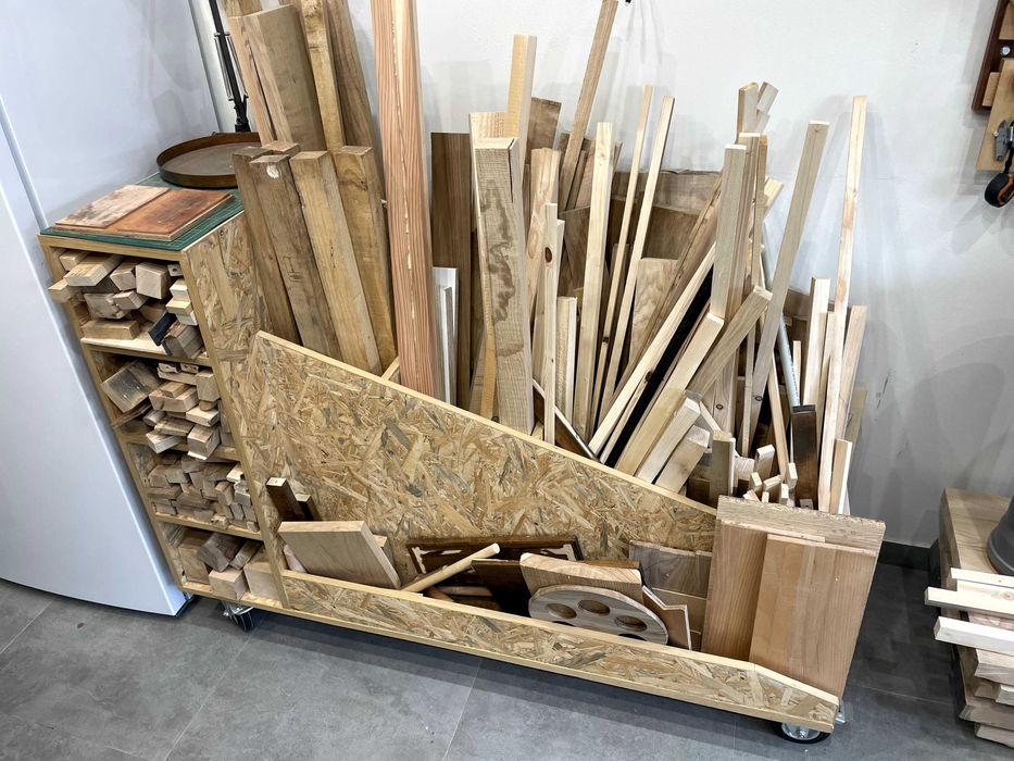 Wózek na drewno / mobilny magazyn drewna / lumber cart