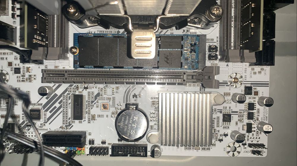 Игровой пк/основа xeon e5 2680v4 16gb ddr4 8x2 3200mhz 256ssd m2