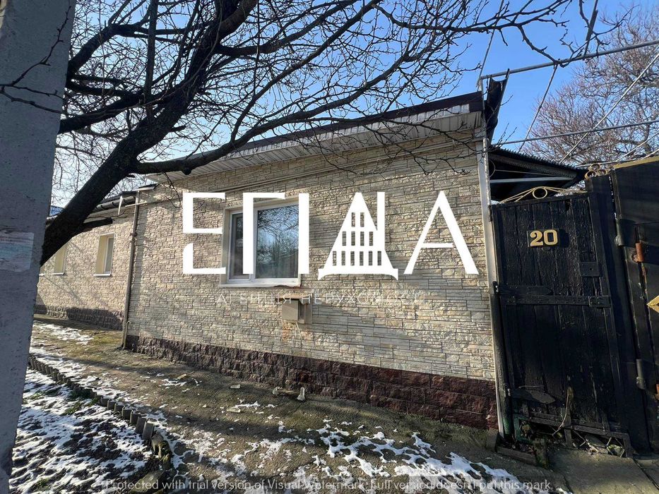 Продаж половини будинку 52 кв.м район Типографії