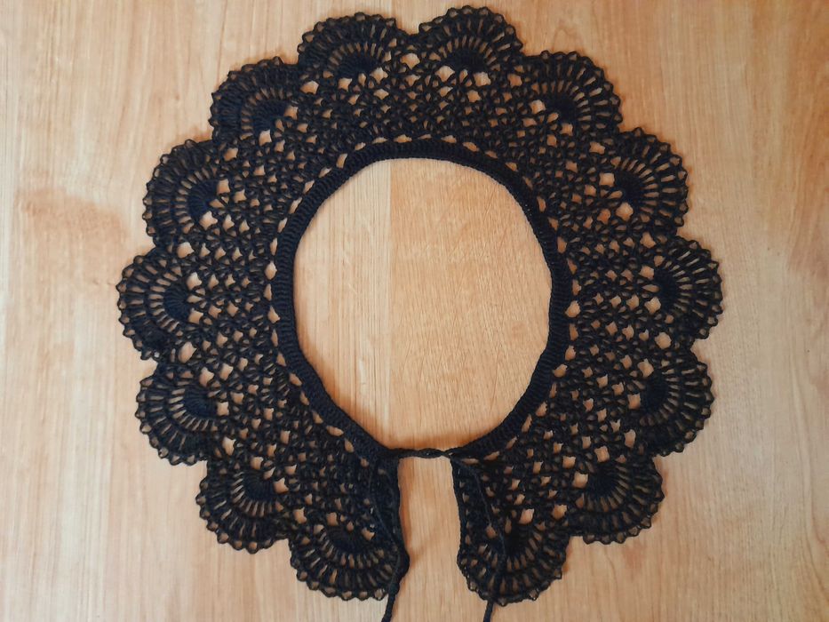 Kołnierzyk szydełkowy czarny 47cm rękodzieło