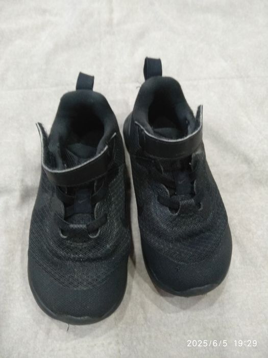 Продам дитячі кросівки 25р.