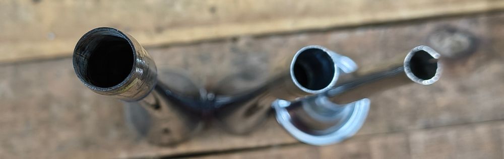 Corpo de buzinas antigas cromadas de novo/ bicicleta pasteleira