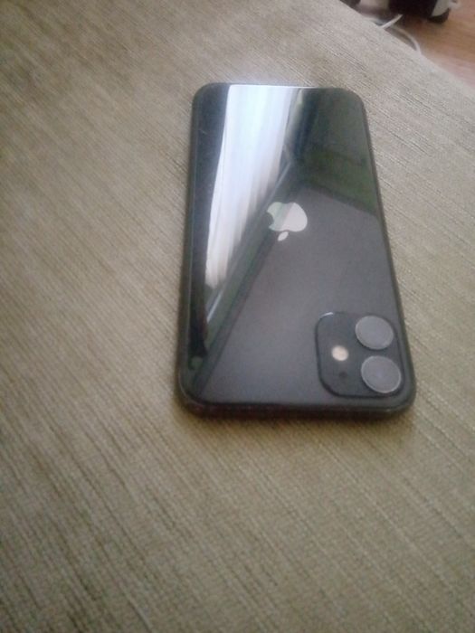 Apple iPhone 11 на запчасти.