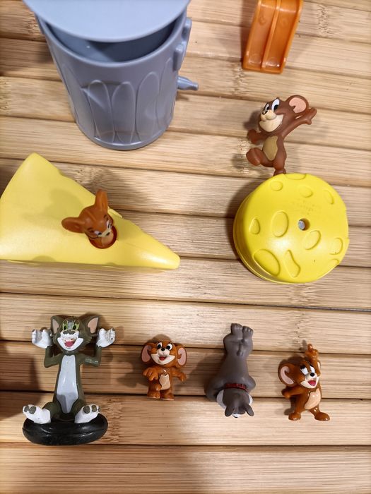 Lote de 14 figuras tom and jerry