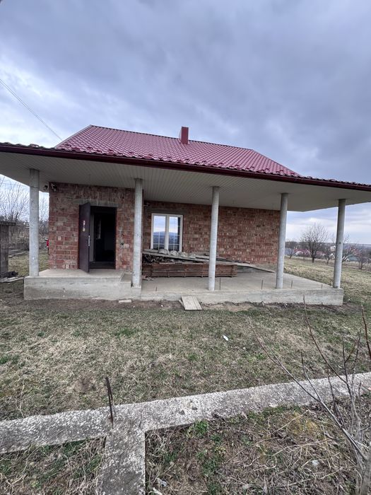 Продається будинок  в мальовничому  місці