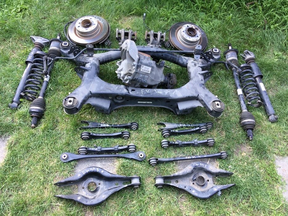 Кулак BMW F30 ходовая, полуось, кардан, рычаг, цапфа, стойка, подвеска