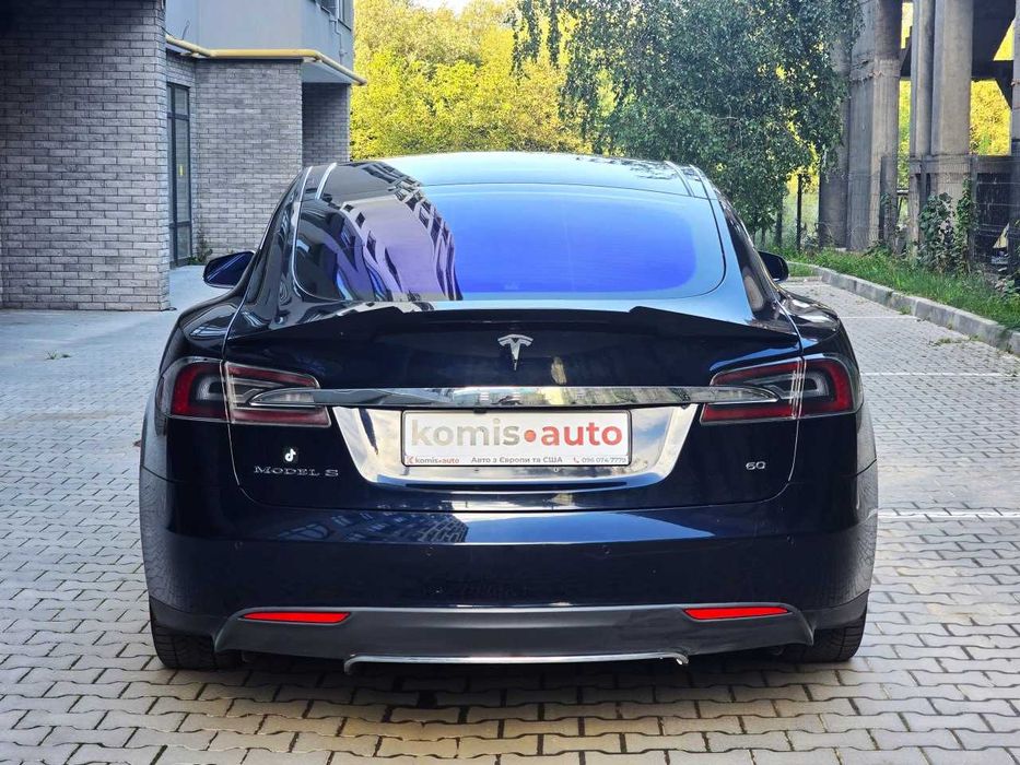 Продам  Tesla Model S 2014. Можна в розстрочку, під викуп.