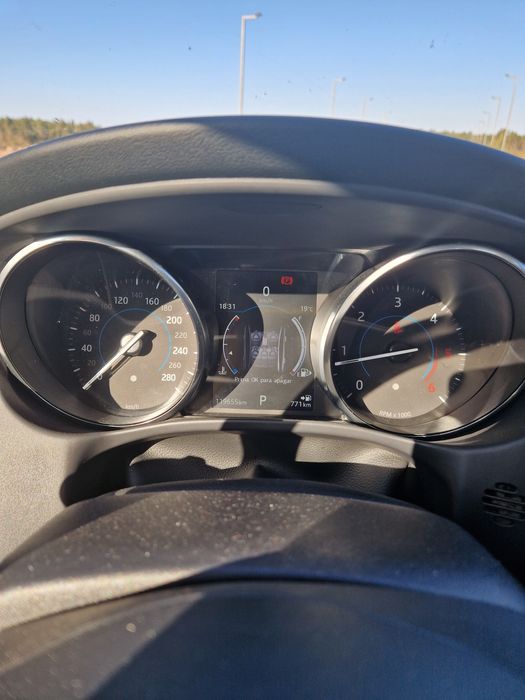 Jaguar XE com garantia de stand !! Cartaxo E Vale Da Pinta • OLX Portugal