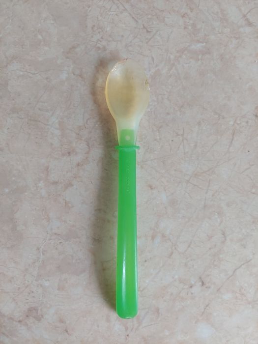 Віддам ложечку дитячу Canpol Babies