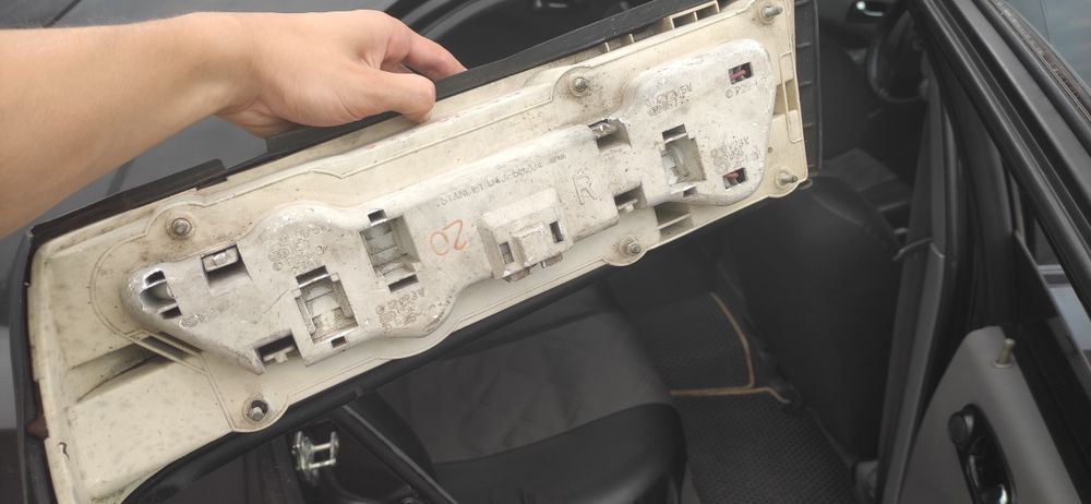 Фара (стоп) mazda 626 права