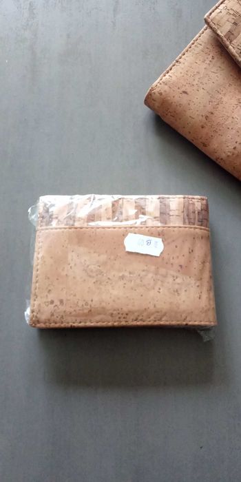 Carteira em cortiça genuína - NOVA