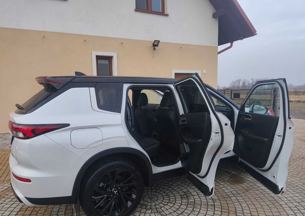 2024 Mitsubishi Outlander