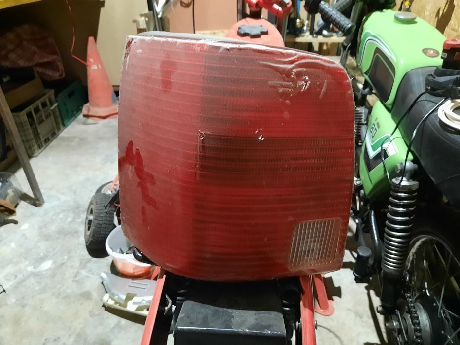 Farolim traseiro lado esquerdo Volkswagen Passat 2002