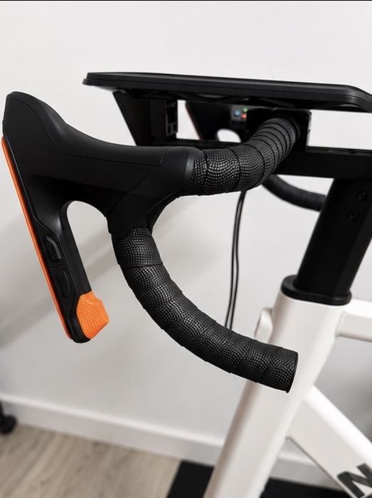 Bicicleta Zwift Ride + KICKR Core