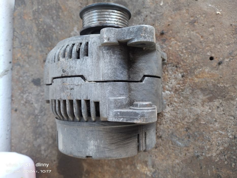 Генератор на автомобіль Т 4