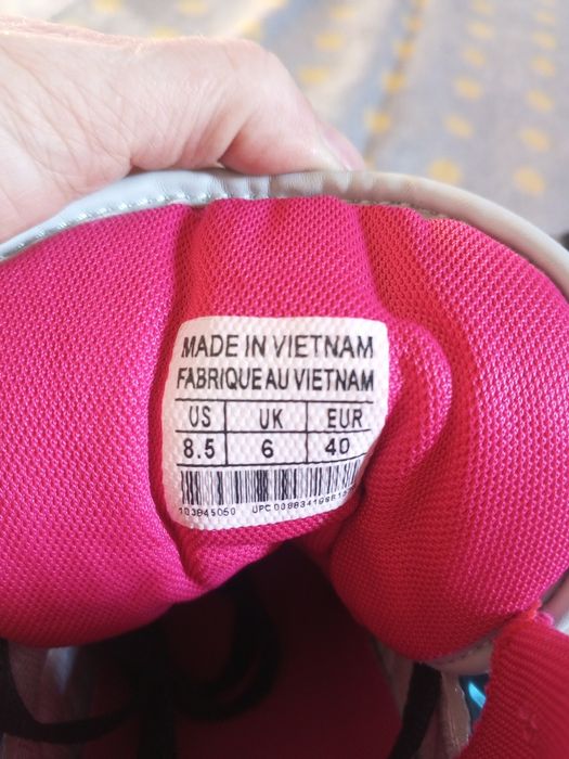 Снікерси адідас 40 розмір