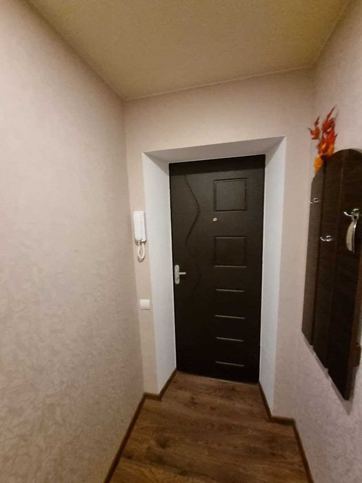 Продам 2к Красный Камень Коммунар ремонт