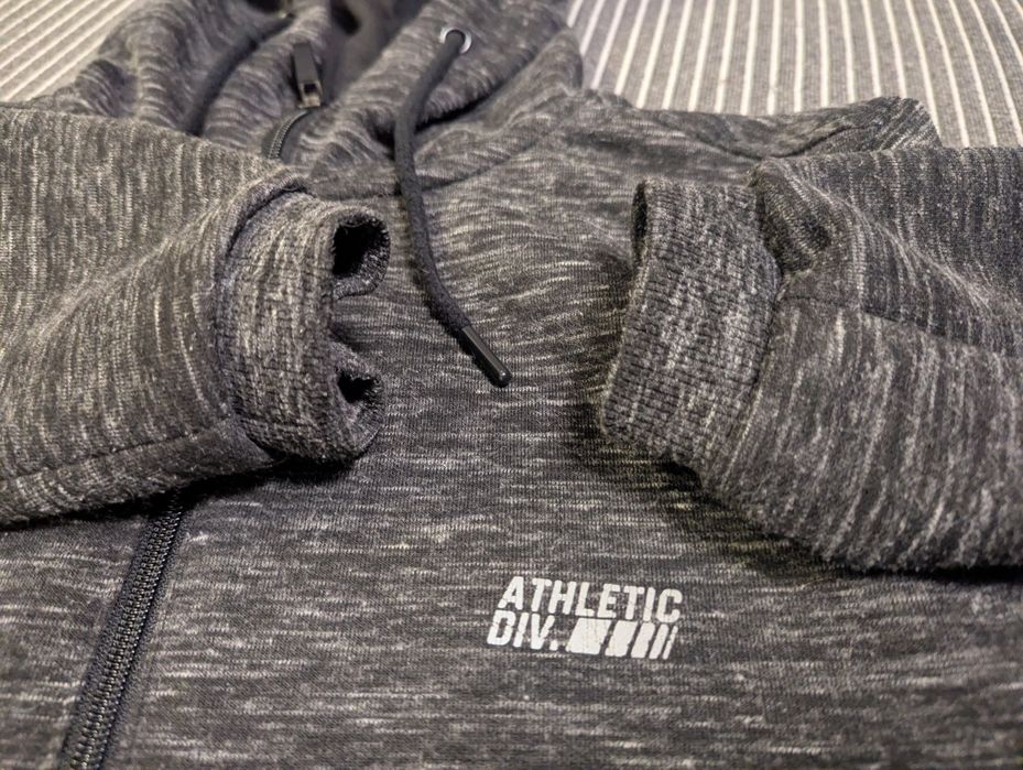 Bluza szara z kapturem r. M Athletic Div.