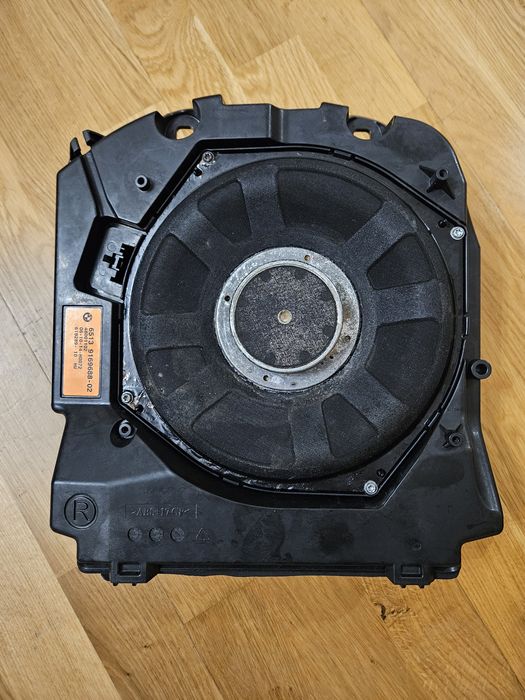 Мідбаси , сабвуфери BMW Harman Kardon