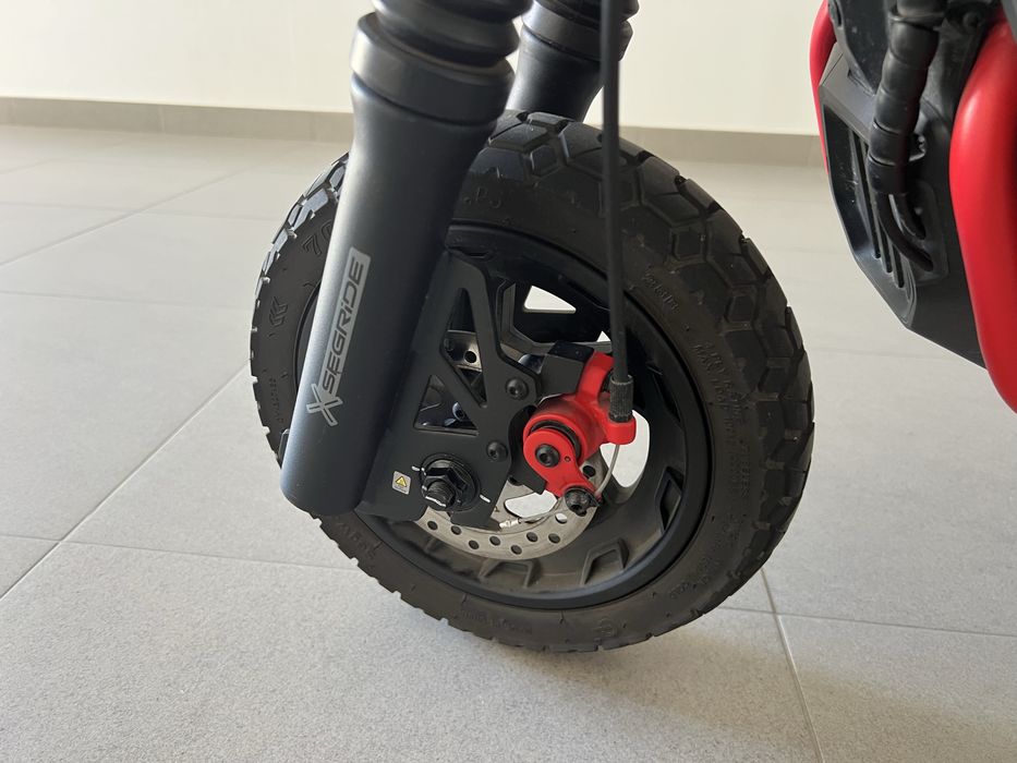 Trotinette Segway Ninebot ZT3 Pro: Nova e Completa!