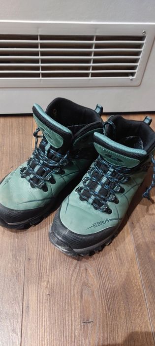 Buty górskie elbrus