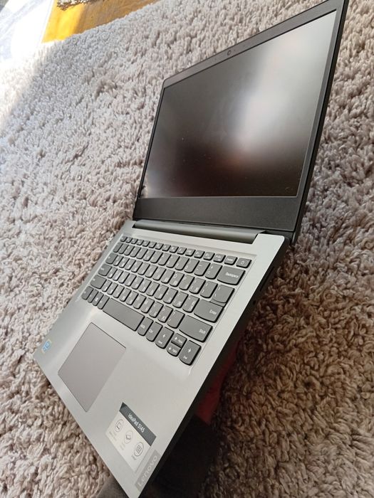 Ноутбук Lenovo 2024рік/ssd/full hd ips 14'/4ядерний,батарея 3-6 годин тримає
