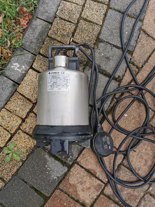 Zatapialna pompa Lowara DOC 7VX/A L17