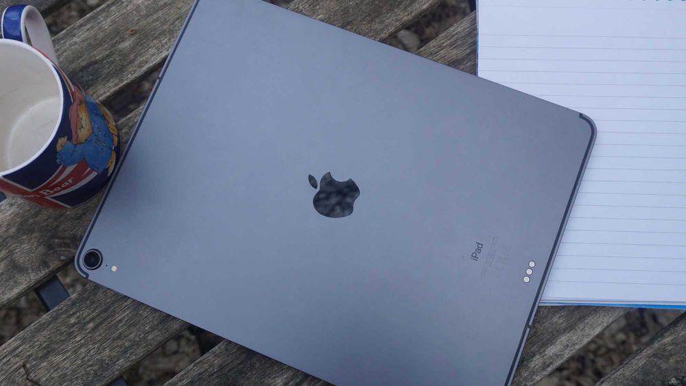 Pad Pro 12,9” (2018) • модель A1895 • LTE Cell • 64 GB • Space Gray