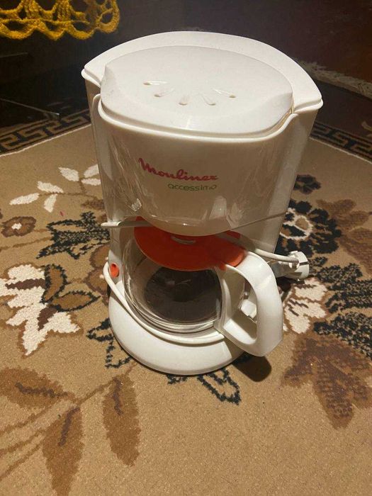 Капельная кофеварка Moulinex FG 5111