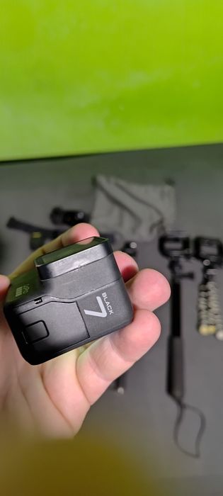 Go pro hero 7 + bateria + jakieś akcesoria