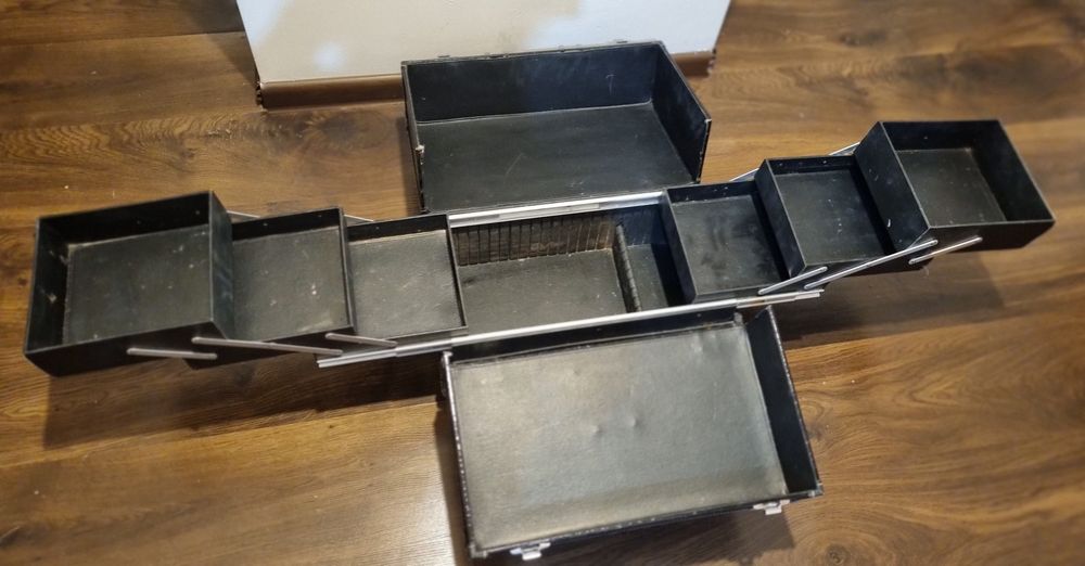 Kufer  kosmetyczny Inglot