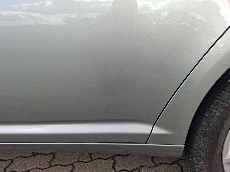 Toyota Avensis II