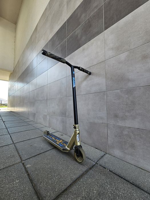 Hulajnoga custom + striker tbar