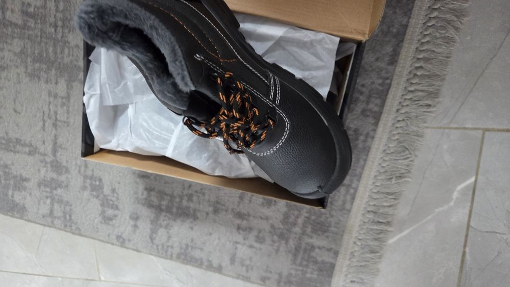 Nowe buty robocze męskie