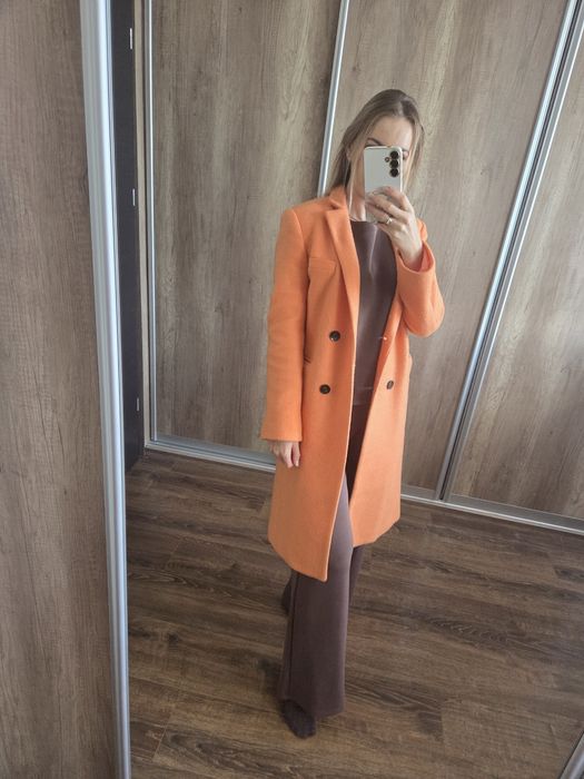 Wełna Stradivarius xs 34 pomaranczowy plaszcz  dlugi dwurzedowy