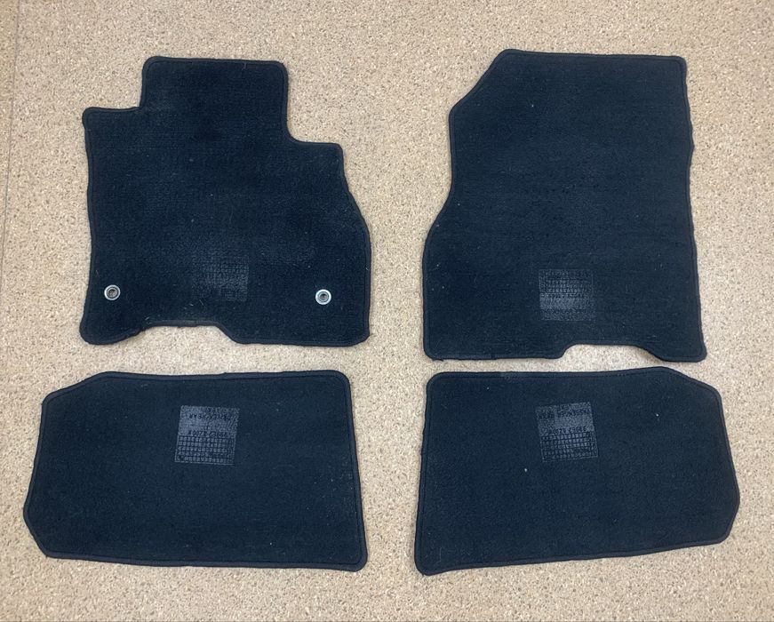 Оригінальні коврики  Nissan Leaf