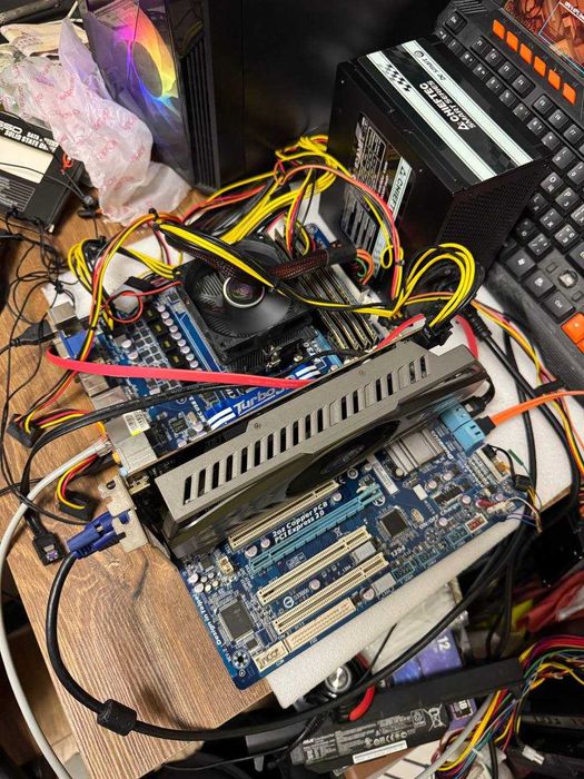 Комплект AM3/AM3+ Gigabyte GA-880GA-UD3H, AMD Athlon II X4 640, кулер