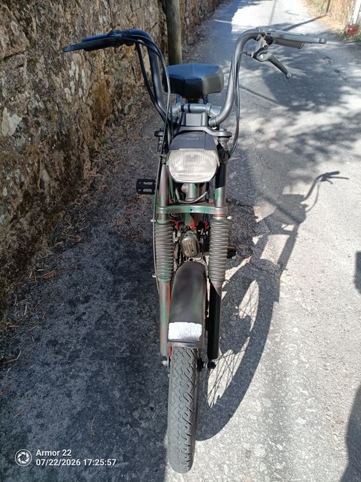 Mobilete Garelli eletrónica a trabalhar