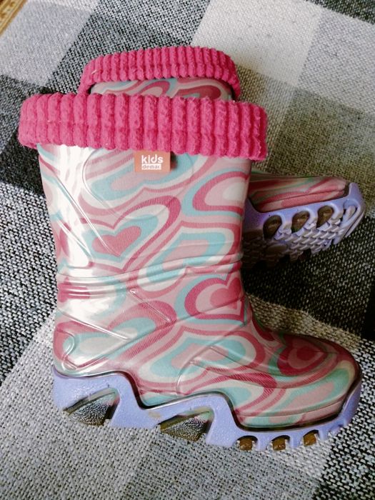 Гумові чоботи на дівчинку