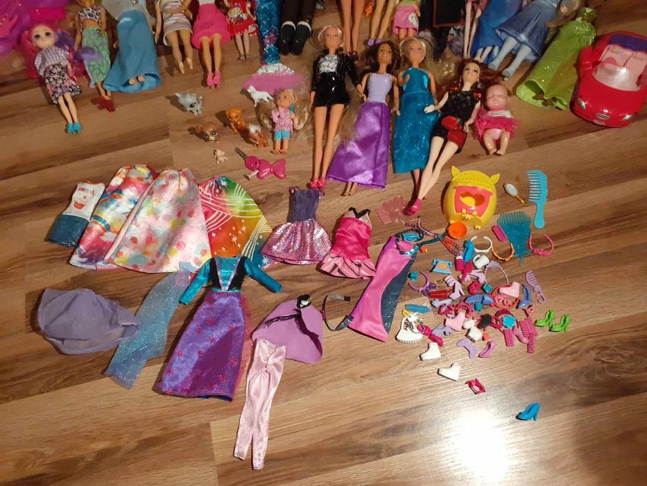 Lalki Barbie, ELSA, akcesoria