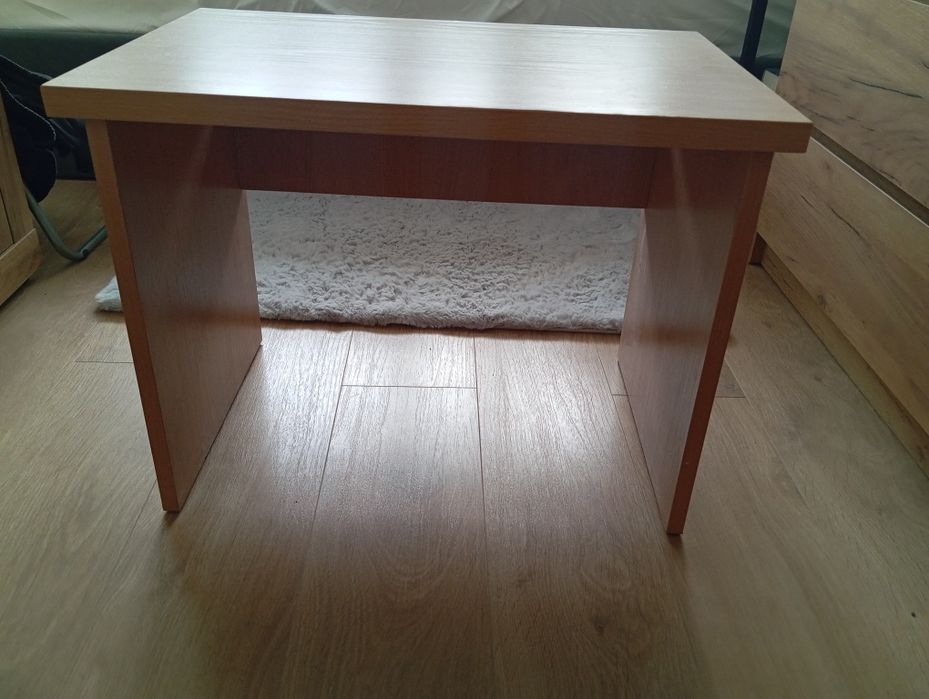 Stolik mały 62x42